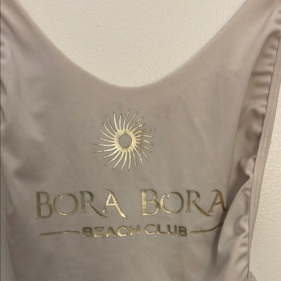 SANTO AZUL | Cream One Pieces with Elegant Design Size Medium - Picture 3 of 7